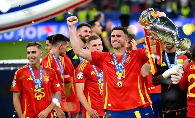 Spanish futbol players celebrate